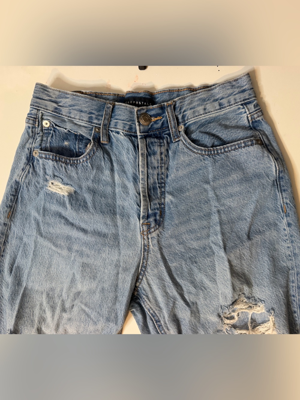 Aeropostale Distressed Jeans